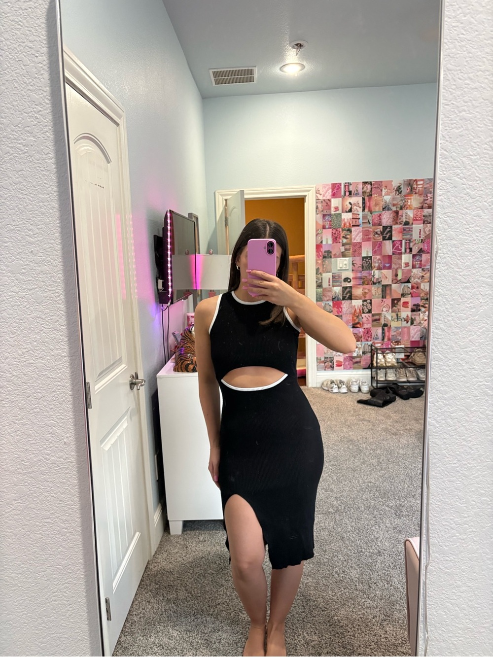 Sleeveless Black Midi Dress with Cutout and Contrast Trim